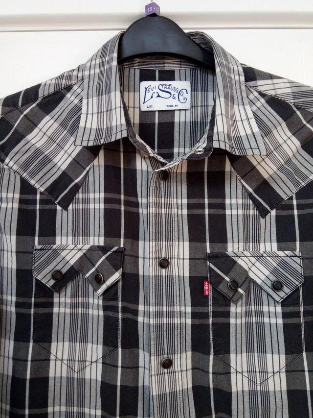 Preview of the first image of Levi’s Western Sawtooth Checked Cotton Shirt, Medium, black.