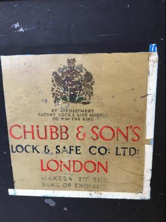 Image 4 of Chubb Safe in lovely condition and perfect working order