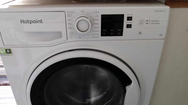 Preview of the first image of Hotpoint Washing machine 8Kg load.