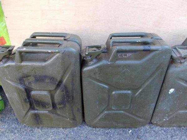 Image 2 of 20L Nato Army Petrol Diesel Jerry cans, secure fuel storage