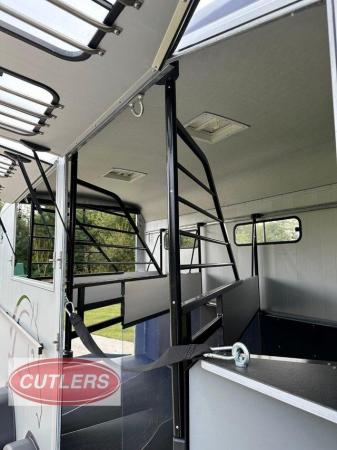 Image 17 of Cheval Liberte Maxi 4 With Tack Room Ramp/Barn Door & Spare