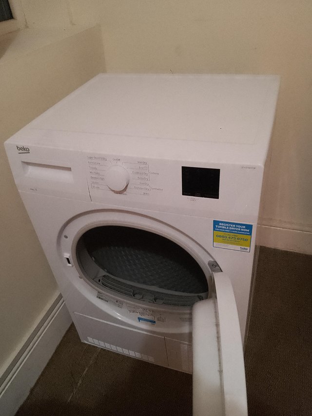 Preview of the first image of Condenser dryer almost new.