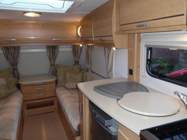 Image 14 of 2011 LUNAR ULTIMA 462,2 BERTH,AWNING,MOVER,SUPER COND.