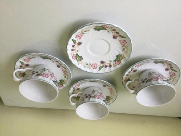 Image 2 of NEW CHINA 3 CUPS 4 SAUCERS VINTAGE WILD ROSE