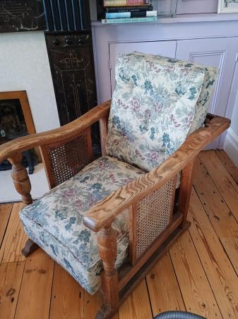 Image 2 of Vintage chair beautiful and comfortable
