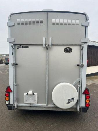 Image 2 of ifor williams 511 horse trailer