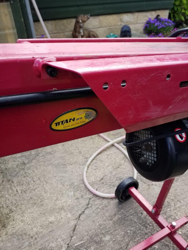 TITAN LOG SPLITTER,,,,,,,,, For Sale in Belper,, Derby's Preloved