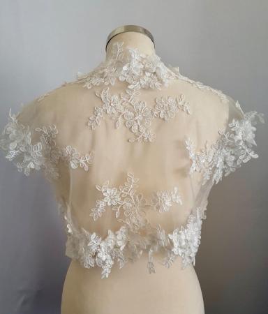 Image 2 of Bridal lace bolero in pale ivory with guipure motifs