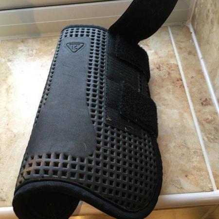 Image 4 of £5.00 - Trizone Tendon Boots. Full Size