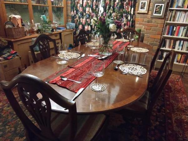 Image 2 of Oval dining table and 6 chairs