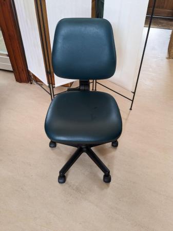 Image 1 of Office / Salon chairs - Gas lift seat with adjustable back