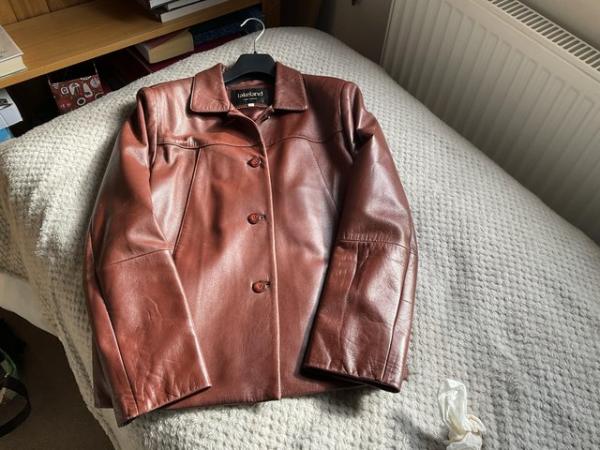 Image 2 of Lakelandladies finesoft leather short jacket size 14