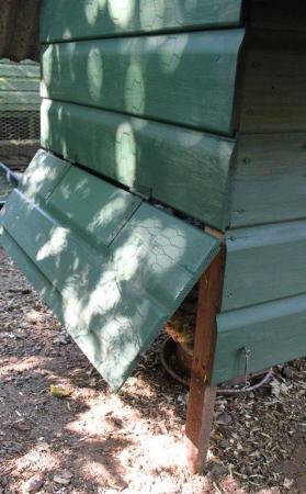 Image 3 of chicken/duck house for upto 6 birds