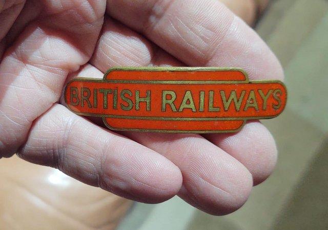 Image 2 of British Railways Totem Cap Badge