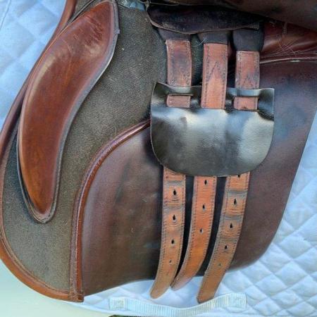 Image 4 of Bates Caprilli 17.5 inch gp saddle