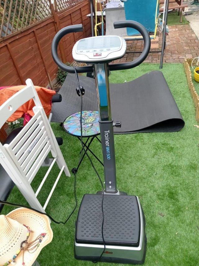 Preview of the first image of Body Sculpture BM1500 Power Trainer Vibration Plate Fitness.