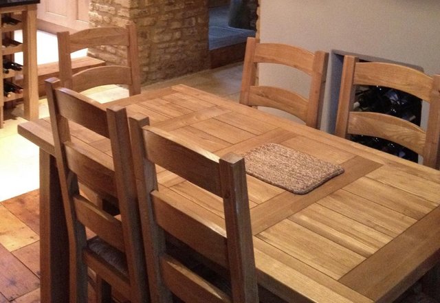 Image 2 of Oak dining or kitchen table & 6 chairs