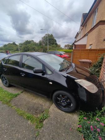 Image 2 of Toyota Prius 2nd generation 2005 model