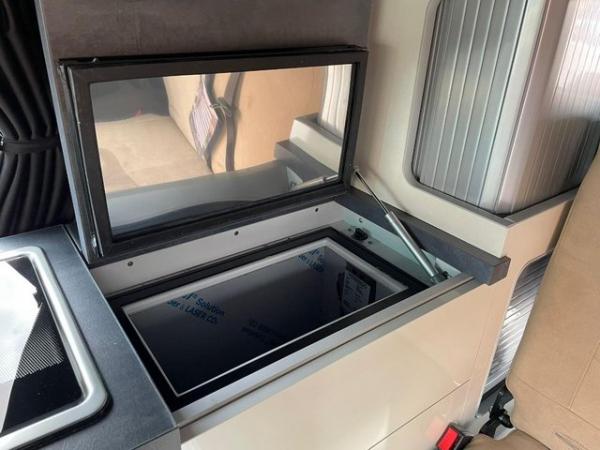 Image 10 of Toyota Alphard campervan By Wellhouse new conversion