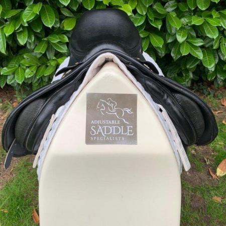 Image 7 of Kent and Masters 17 inch cob saddle