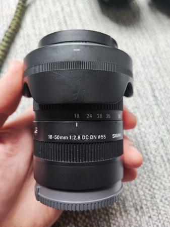Image 3 of Sony A6400 bundle lenses