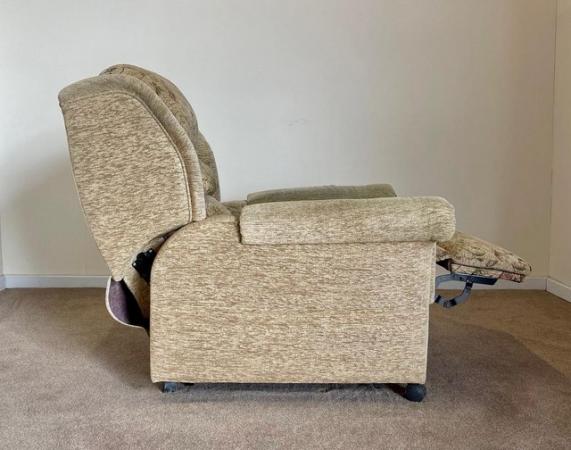 Image 14 of WILLOWBROOK MOBILITY ELECTRIC RISER RECLINER CHAIR DELIVERY