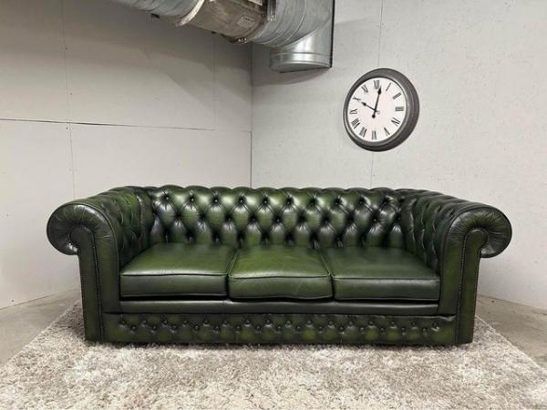 Image 1 of Chesterfield 3 + 2 Olive Green leather sofas