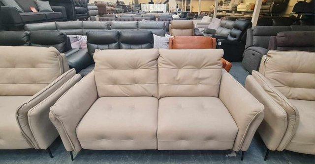 Image 5 of Bolzano cream leather 3+2 seater sofas and armchair