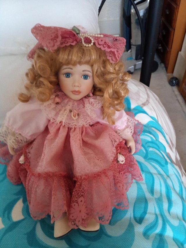 Preview of the first image of 5 Antique dolls in good condition.