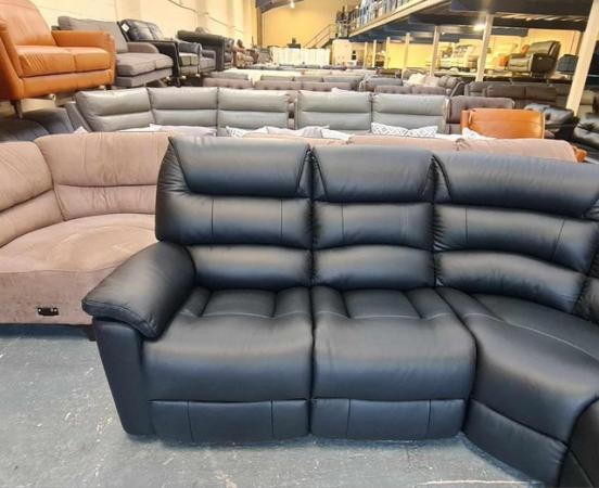 Image 9 of La-z-boy Staten black leather electric recliner corner sofa