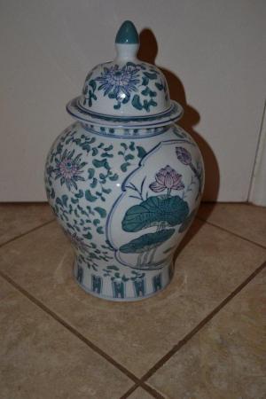 Image 3 of China Pot/ Vase