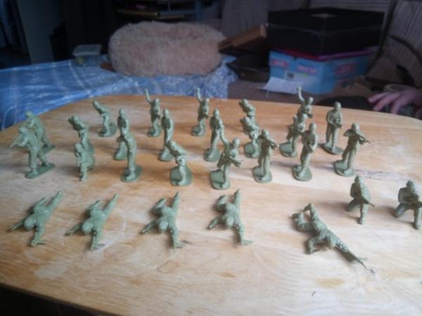 Image 1 of AIRFIX TOY soldiers year 1971