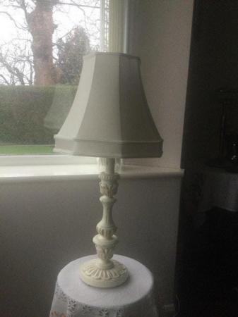 Image 3 of Vintage Cream Wooden Table Lamp