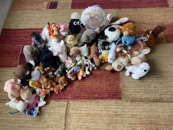 Image 1 of 43 Cuddly toys for sale, in good condition.