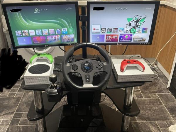 Image 2 of Steering wheel and pc screens,