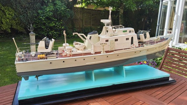 Image 2 of Model boat,Vosper Keris class exhibition quality