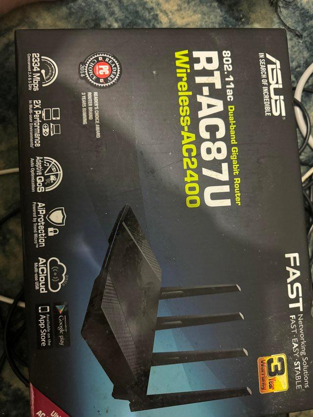 Preview of the first image of ASUS RT-AC87U Router, 802.11ac dual band, Wireless-AC2400.
