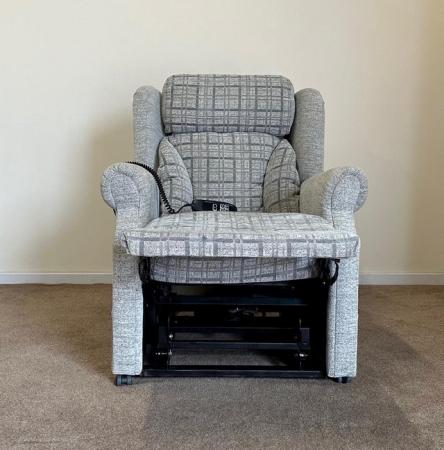 Image 6 of COSI ELECTRIC RISER RECLINER DUAL MOTOR CHAIR GREY DELIVERY