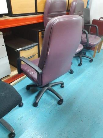 Image 10 of Mauve office/desk/task/swivel adjustable chair