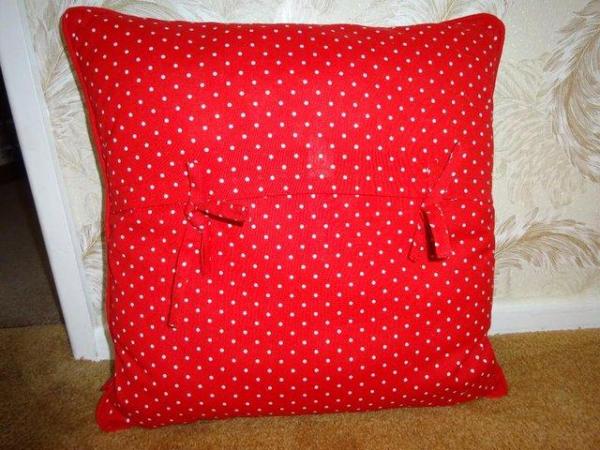 Image 3 of Gorgeous Large PrettyBlue/Red Cushion