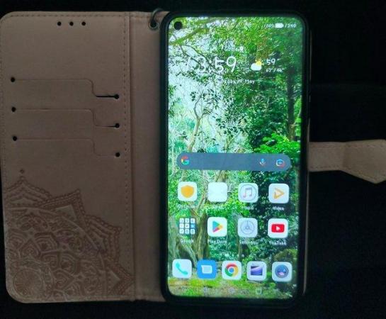 Image 1 of Huawei Nova 5T Smartphone Unlocked
