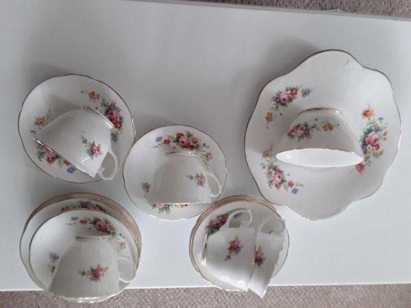 Image 1 of Alebury bone China tea set made in England 30s