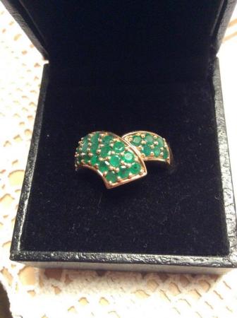 Image 1 of Large ladies 9c gold emerald ring.