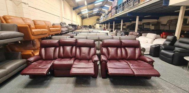 Image 10 of La-z-boy Georgina burgundy leather electric 3+2 seater sofas