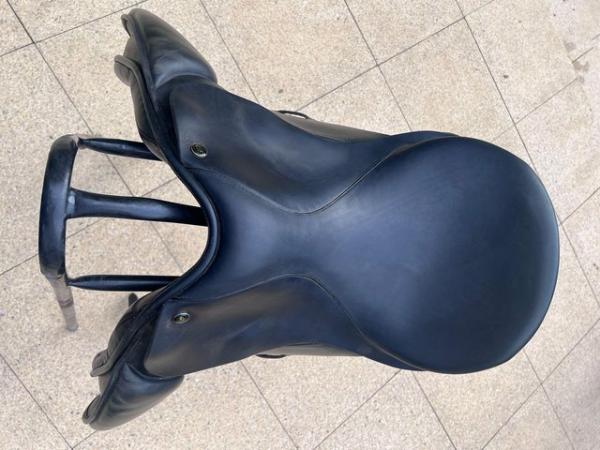 Image 1 of Black 17.5” Symonds Dressage Saddle