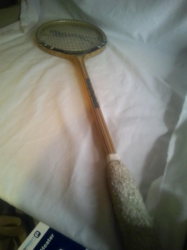 Preview of the first image of vintage SLAZENGER SQUASH racquet.