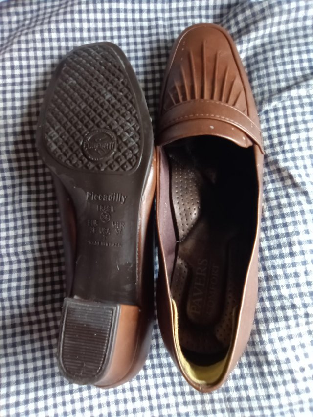 Preview of the first image of Pavers Comfort Padded Ladies slip on Shoes size 5.