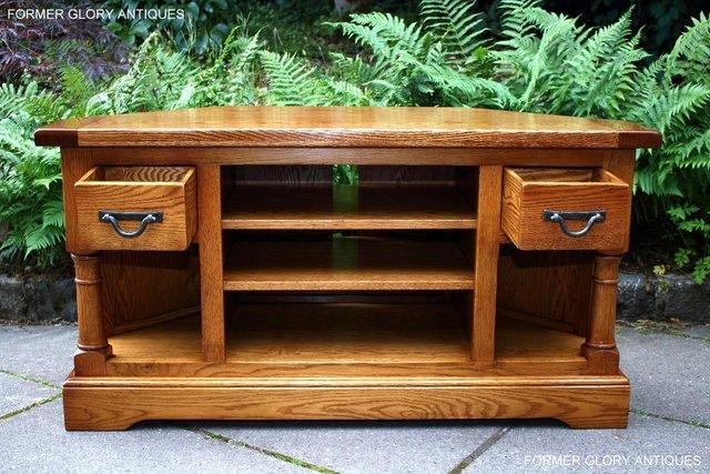 Image 4 of AN OLD CHARM FLAXEN OAK CORNER TV CABINET STAND MEDIA UNIT