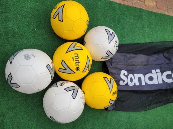 Image 1 of Footballs x 6 and carry bag for sale.