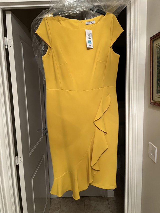 Preview of the first image of New! Per Una yellow dress size 14.